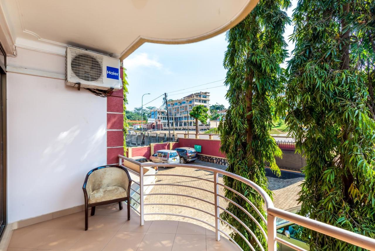 Entebbe Traveller'S Hotel Zewnętrze zdjęcie