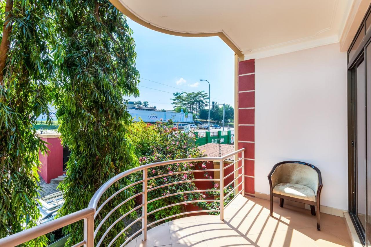 Entebbe Traveller'S Hotel Zewnętrze zdjęcie